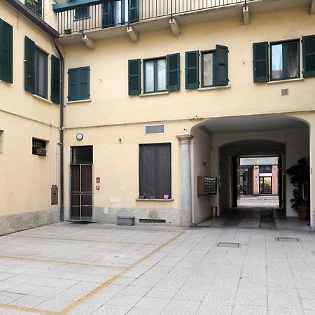 Comecasa Bright Terraced Apartment In Porta Romana Vicino Clinica Mangiagalli Milão Exterior foto